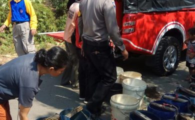 Bakti Sosial Air Bersih di Desa Cipaku